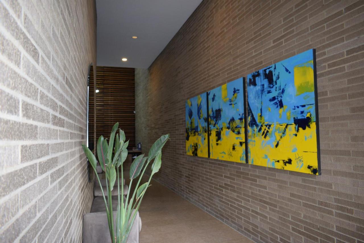 Toscano S Aparta Estudio Hospedaje Amoblado Torre 2 Equilibrium Bogota Exterior photo